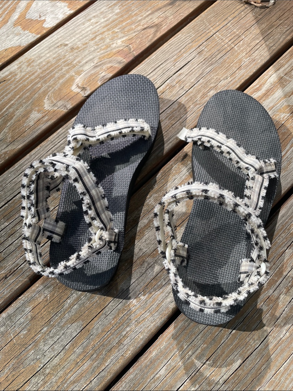 Teva Midform fray sandals